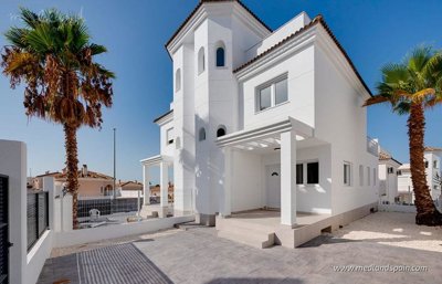 Villa de 3 chambres à vendre à Alicante