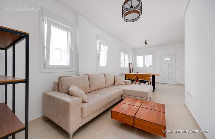 Image No.2-Villa de 2 chambres à vendre à Alicante