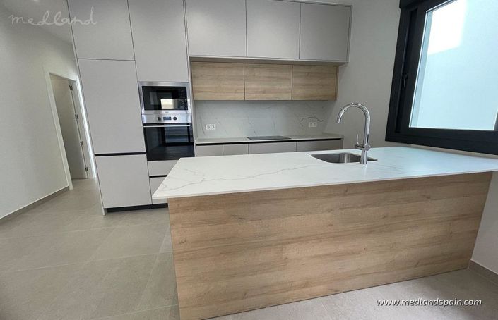 Image No.4-Villa de 3 chambres à vendre à Alicante