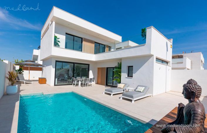 Image No.2-3 Bed Villa for sale