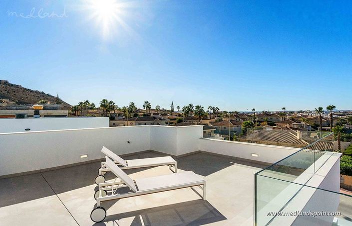 Image No.14-3 Bed Villa for sale