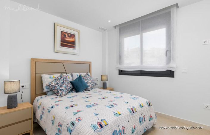 Image No.9-Villa de 4 chambres à vendre à Guardamar del Segura