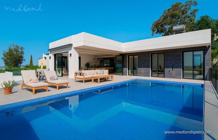 Image No.6-3 Bed Villa for sale