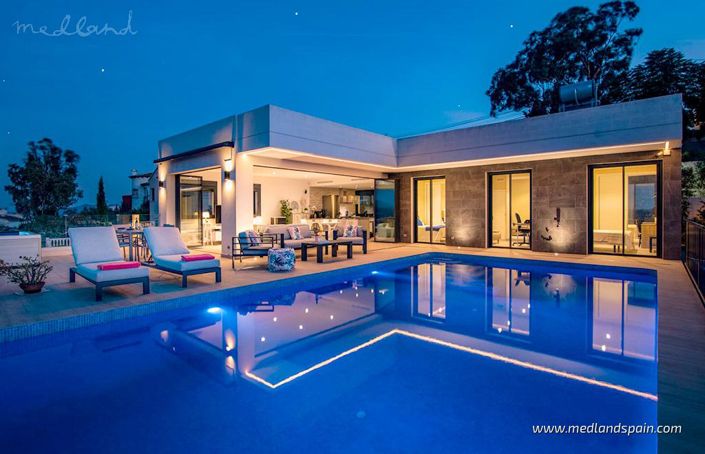 Image No.8-3 Bed Villa for sale