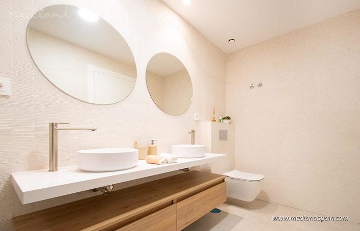 Image No.12-3 Bed Apartment for sale