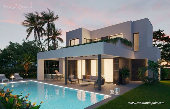 Image No.10-4 Bed Townhouse for sale