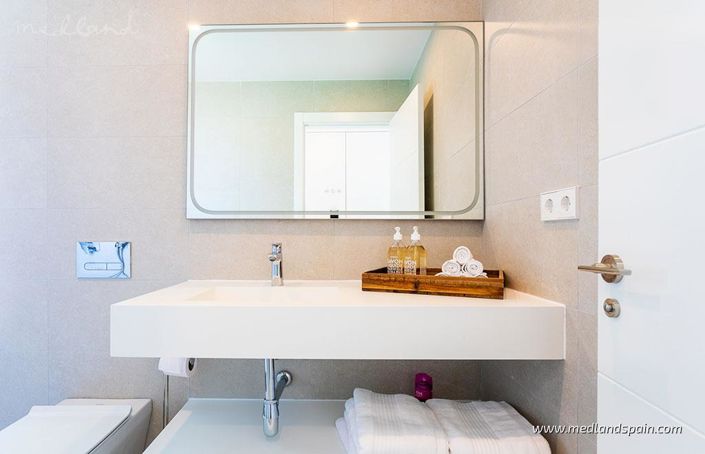 Image No.14-3 Bed Apartment for sale