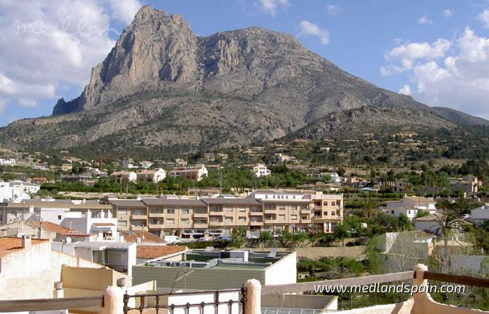 Image No.8-4 Bed Villa for sale