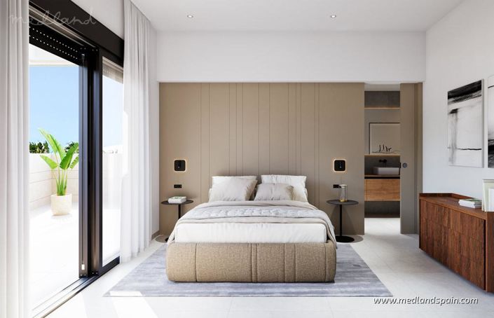 Image No.9-3 Bed Townhouse for sale