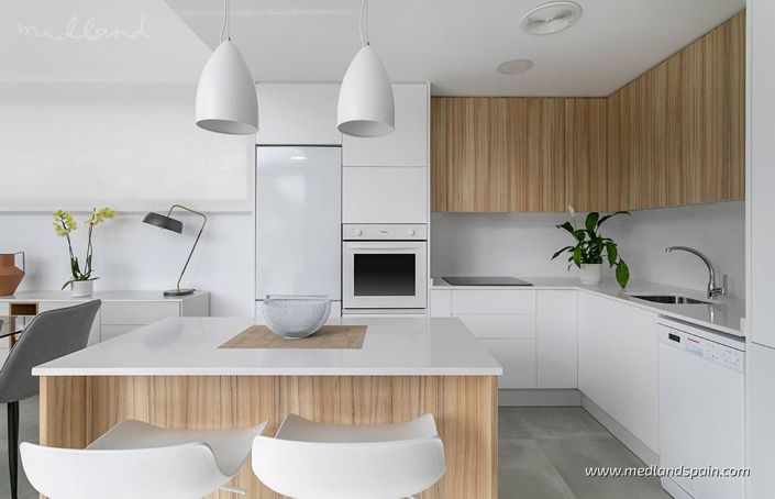 Image No.7-3 Bed Villa for sale