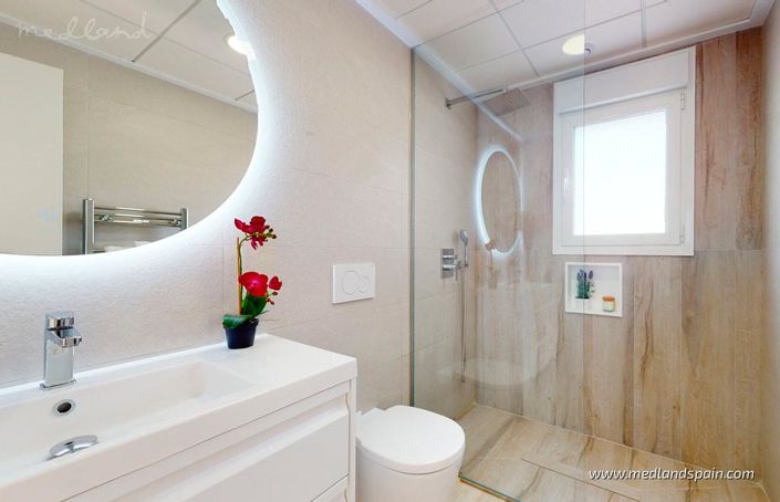 Image No.9-3 Bed Townhouse for sale