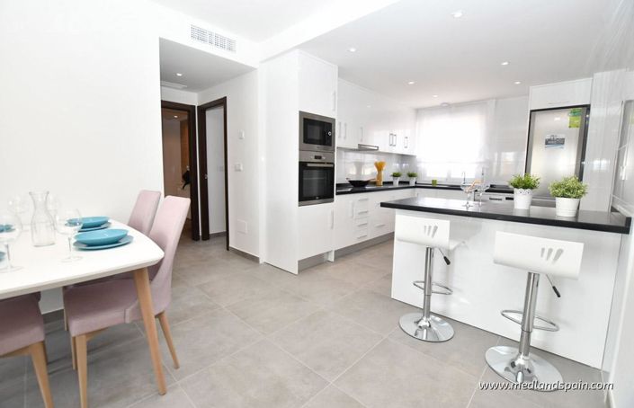 Image No.4-3 Bed Apartment for sale