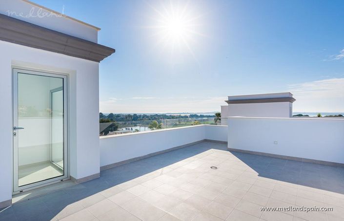 Image No.14-4 Bed Villa for sale