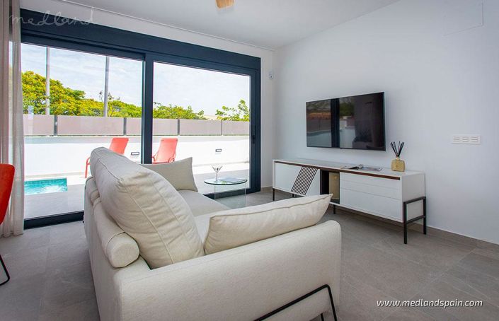 Image No.6-3 Bed Townhouse for sale