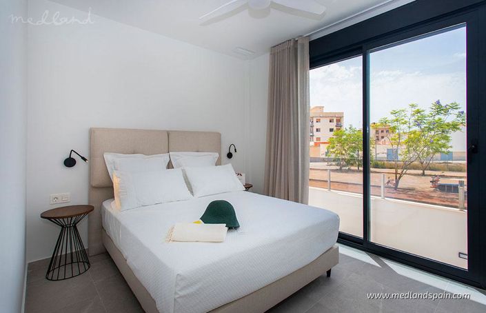 Image No.9-3 Bed Townhouse for sale