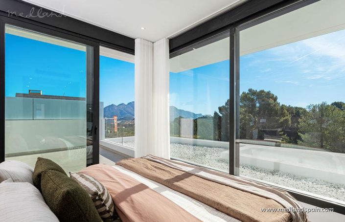 Image No.14-3 Bed Villa for sale