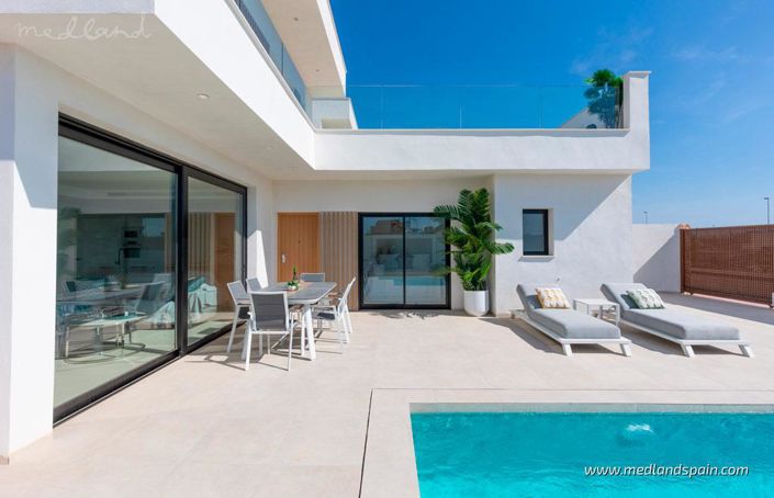 Image No.2-3 Bed Villa for sale