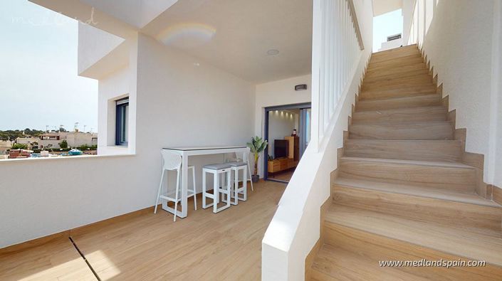 Image No.11-2 Bed Apartment for sale