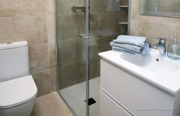 Image No.8-3 Bed Townhouse for sale