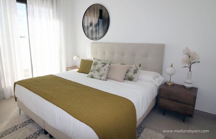 Image No.9-3 Bed Townhouse for sale