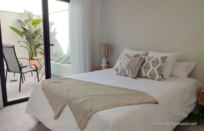 Image No.5-2 Bed Apartment for sale