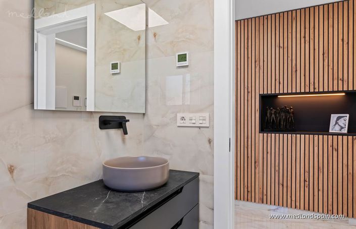 Image No.12-3 Bed Villa for sale