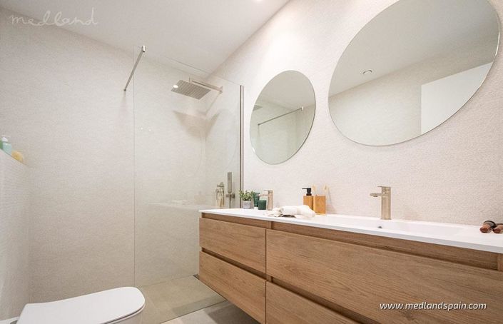 Image No.12-3 Bed Apartment for sale