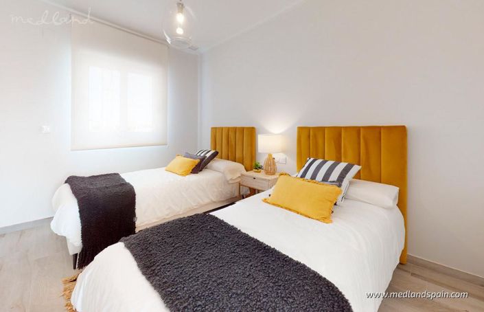 Image No.8-3 Bed Townhouse for sale