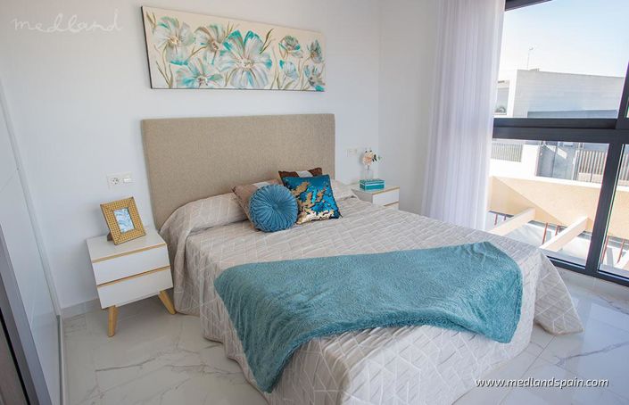 Image No.10-3 Bed Villa for sale