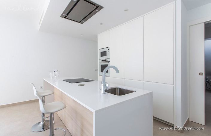 Image No.5-3 Bed Villa for sale