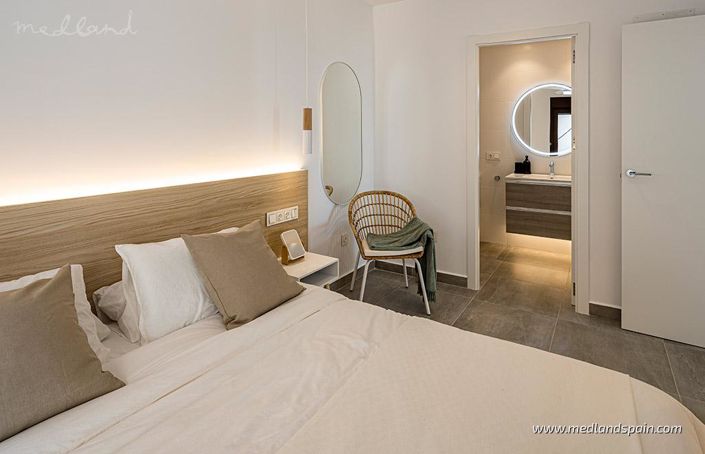 Image No.11-2 Bed Apartment for sale