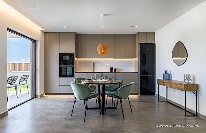 Image No.5-2 Bed Apartment for sale