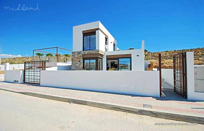 Image No.4-3 Bed Villa for sale