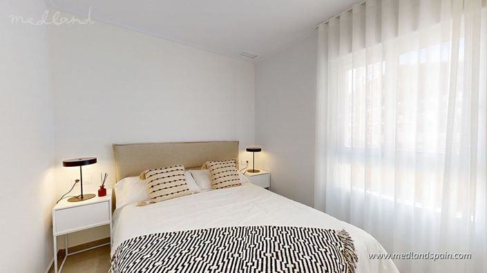 Image No.9-3 Bed Apartment for sale