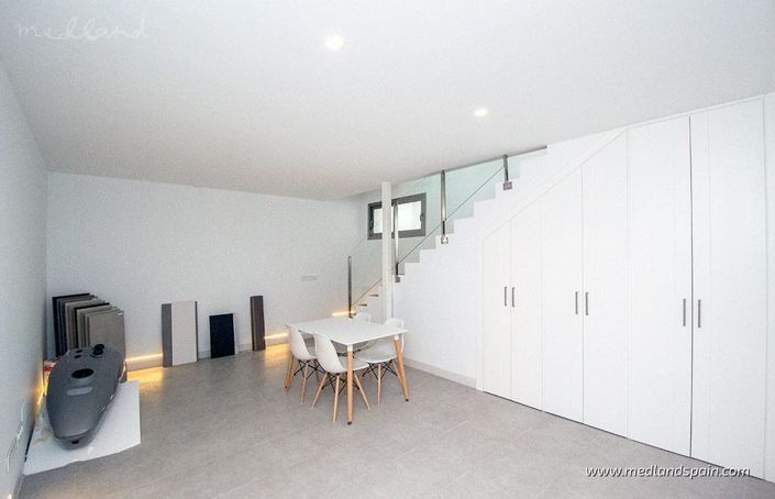 Image No.13-3 Bed Villa for sale