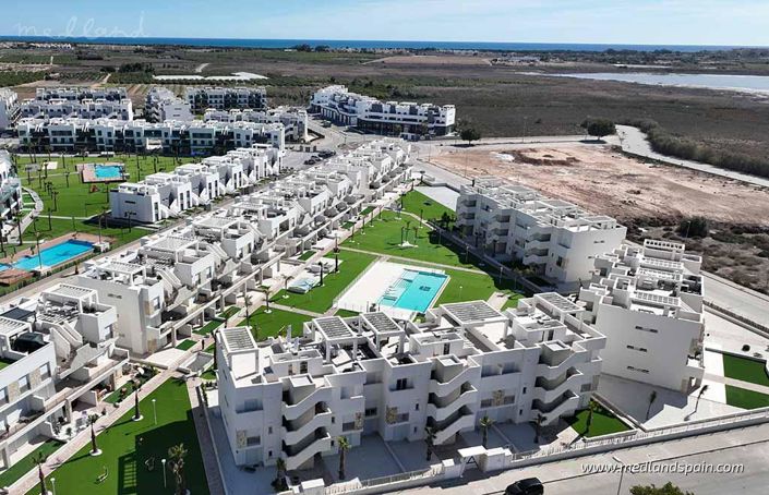 Image No.3-3 Bed Apartment for sale