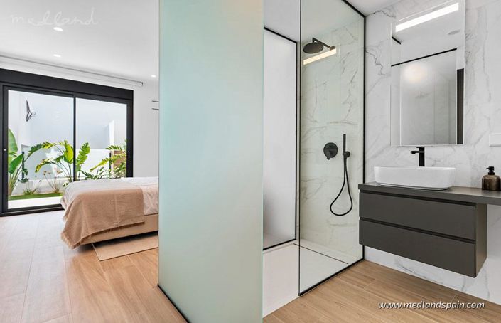 Image No.10-2 Bed Apartment for sale