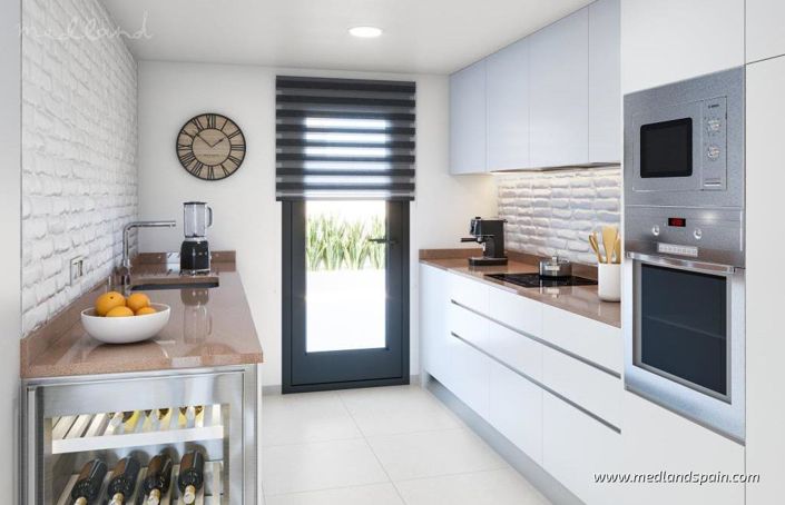 Image No.4-3 Bed Townhouse for sale