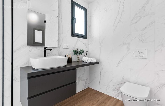 Image No.8-2 Bed Apartment for sale