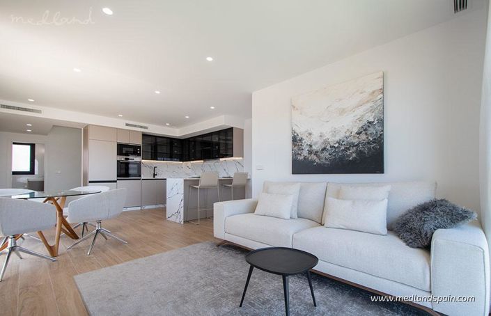 Image No.4-3 Bed Townhouse for sale