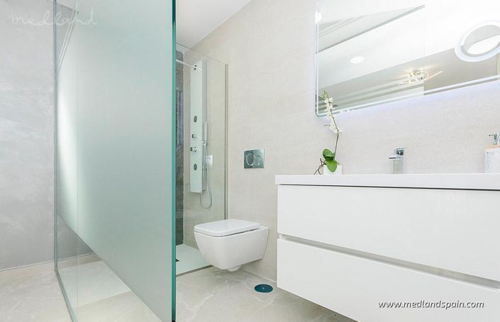 Image No.15-2 Bed Apartment for sale