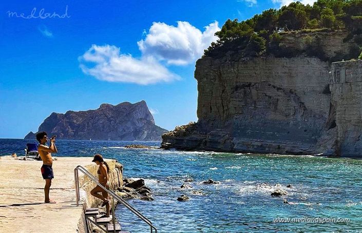 Image No.10-3 Bed Villa for sale