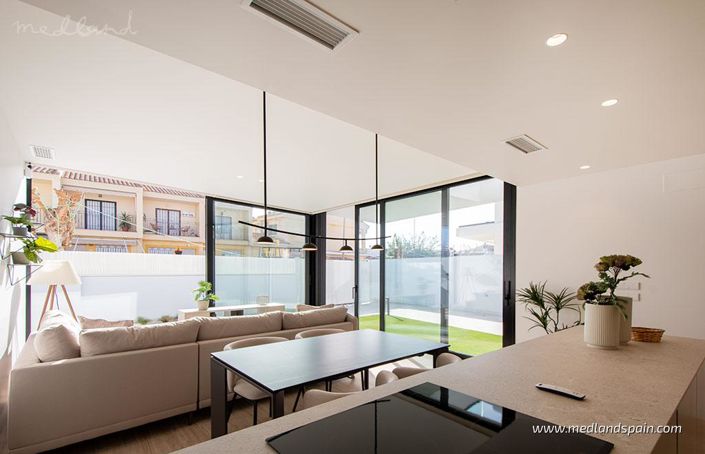 Image No.6-3 Bed Villa for sale