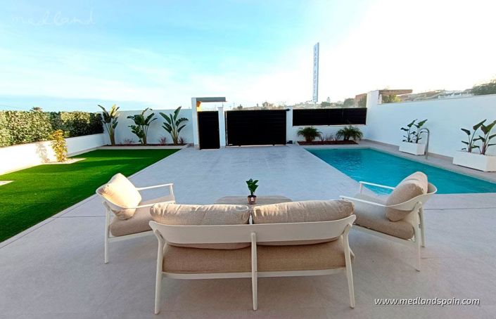 Image No.9-3 Bed Townhouse for sale