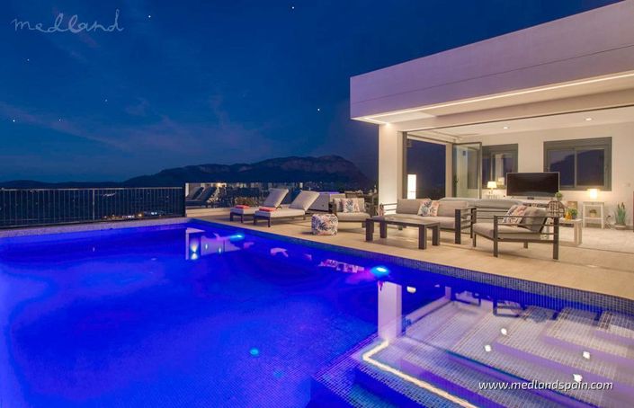 Image No.7-3 Bed Villa for sale