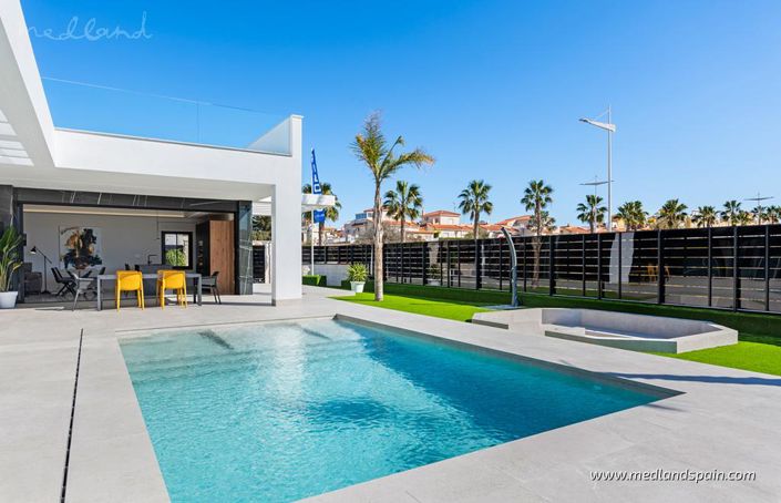 Image No.16-3 Bed Villa for sale