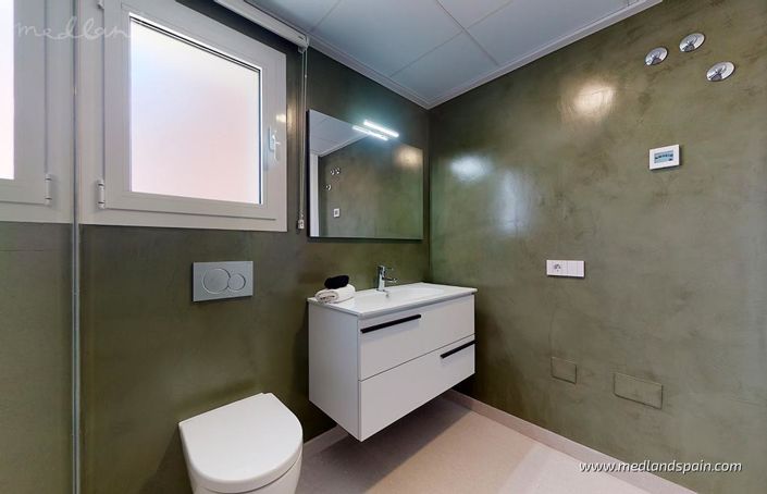 Image No.10-3 Bed Villa for sale