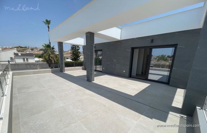 Image No.12-3 Bed Villa for sale