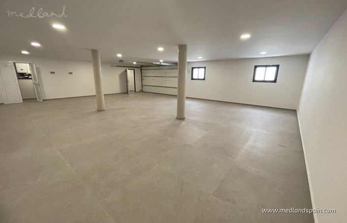 Image No.15-3 Bed Villa for sale