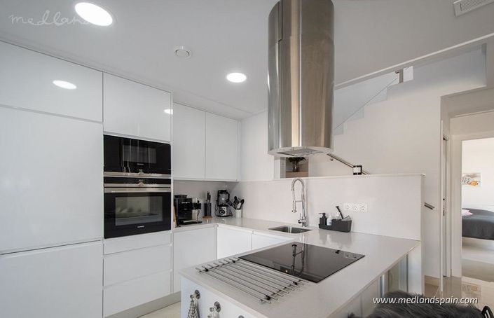 Image No.5-3 Bed Townhouse for sale